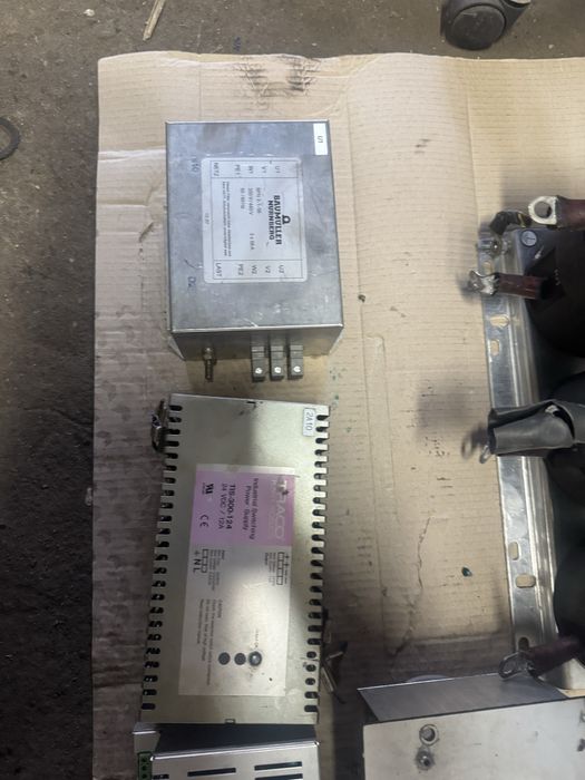 Części elektryczne z demontażu szaf sterowniczych