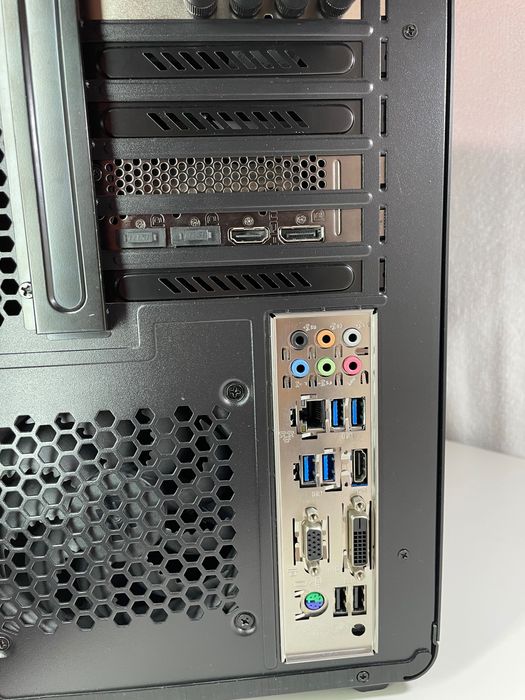 Komputer Hackintosh, R5 2600, RX 6700 XT