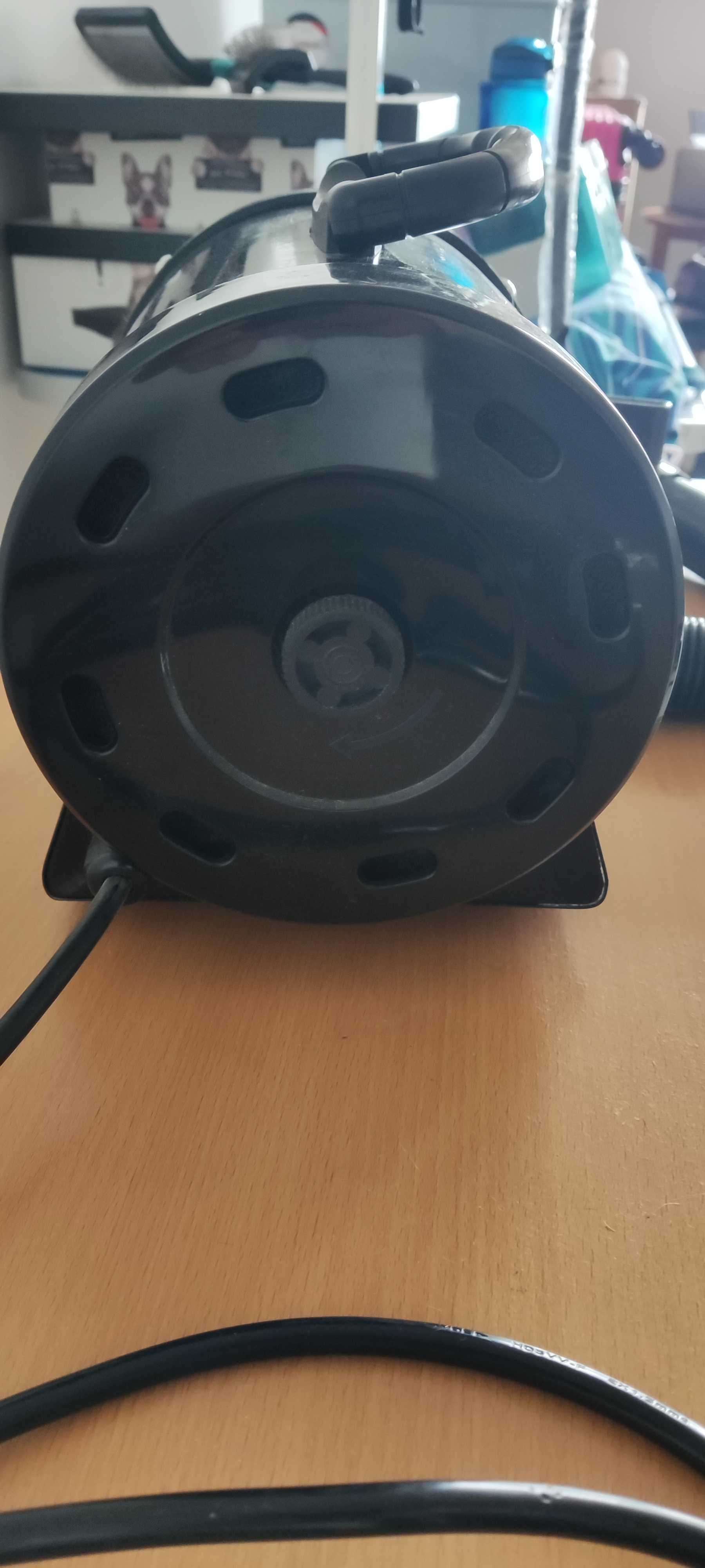 Soprador/secador para banhos e tosquias