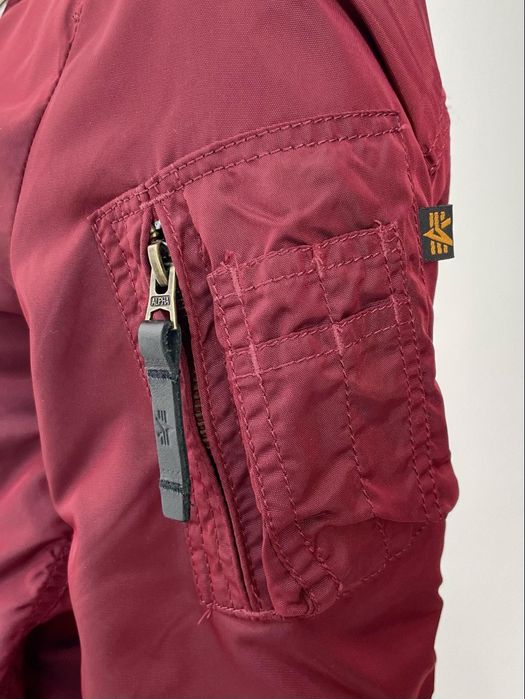 Alpha Industries bomberka kurtka damska XS
rozmiar:XS 
kolor:bordowy