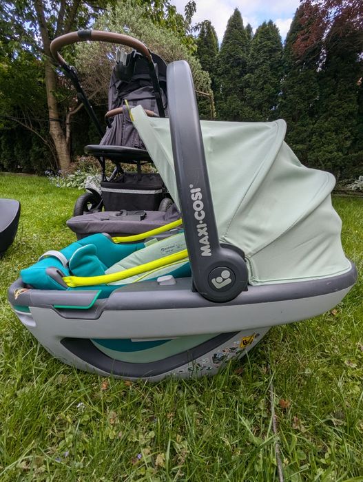 Zestaw fotelik samochodowy Maxi Cosi Coral 360 i baza Family Fix 360