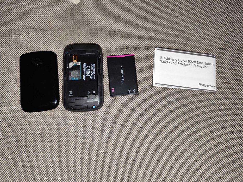 BlackBerry Curve 9220 Smartphone