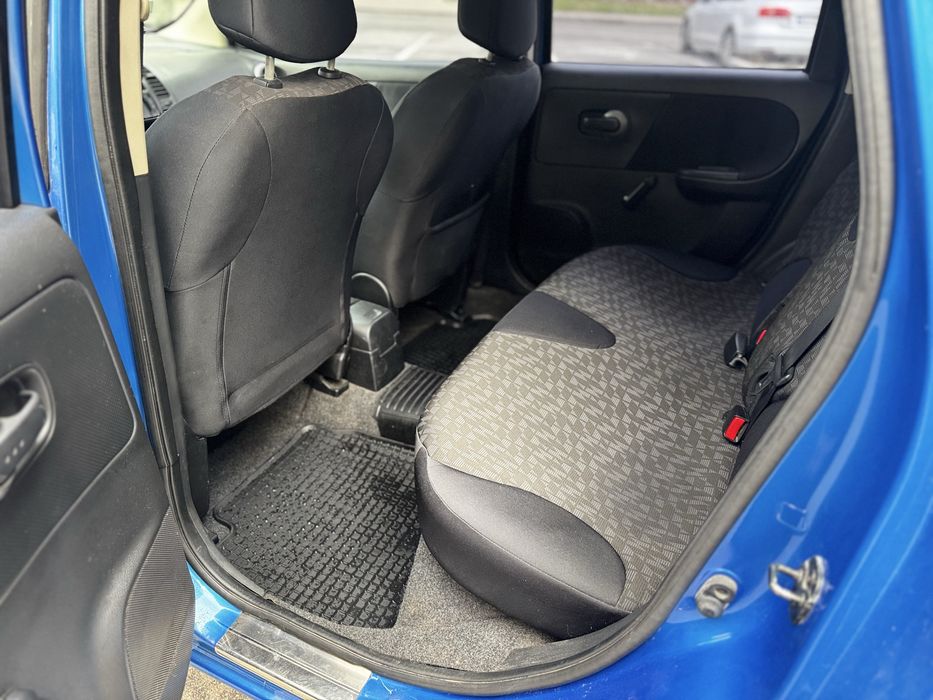 Nissan Note 1.6 бензин автомобіль
