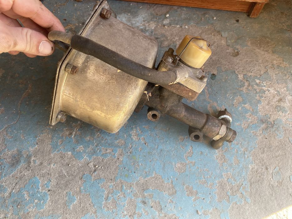 Карбюратор к126 и вакуумник