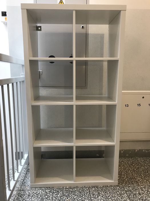 Regał Kallax 4x2 (rezerwacja do 13.00)