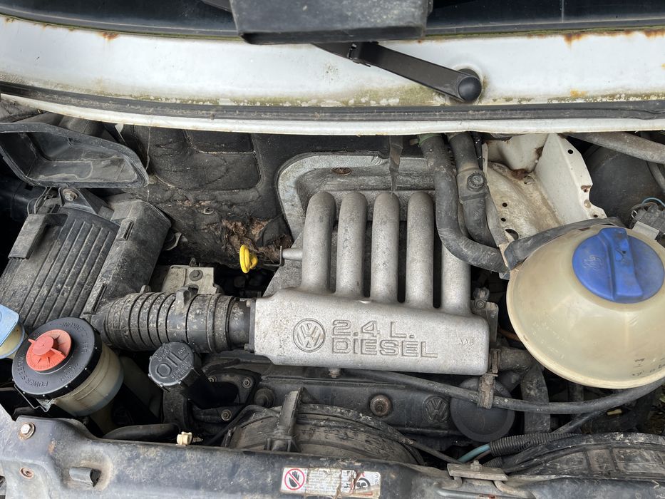 Volkswagen Transporter T4 2.4