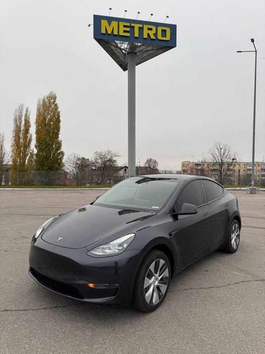 Tesla model Y Perfomance dual motor long Range AWD 82 kwH