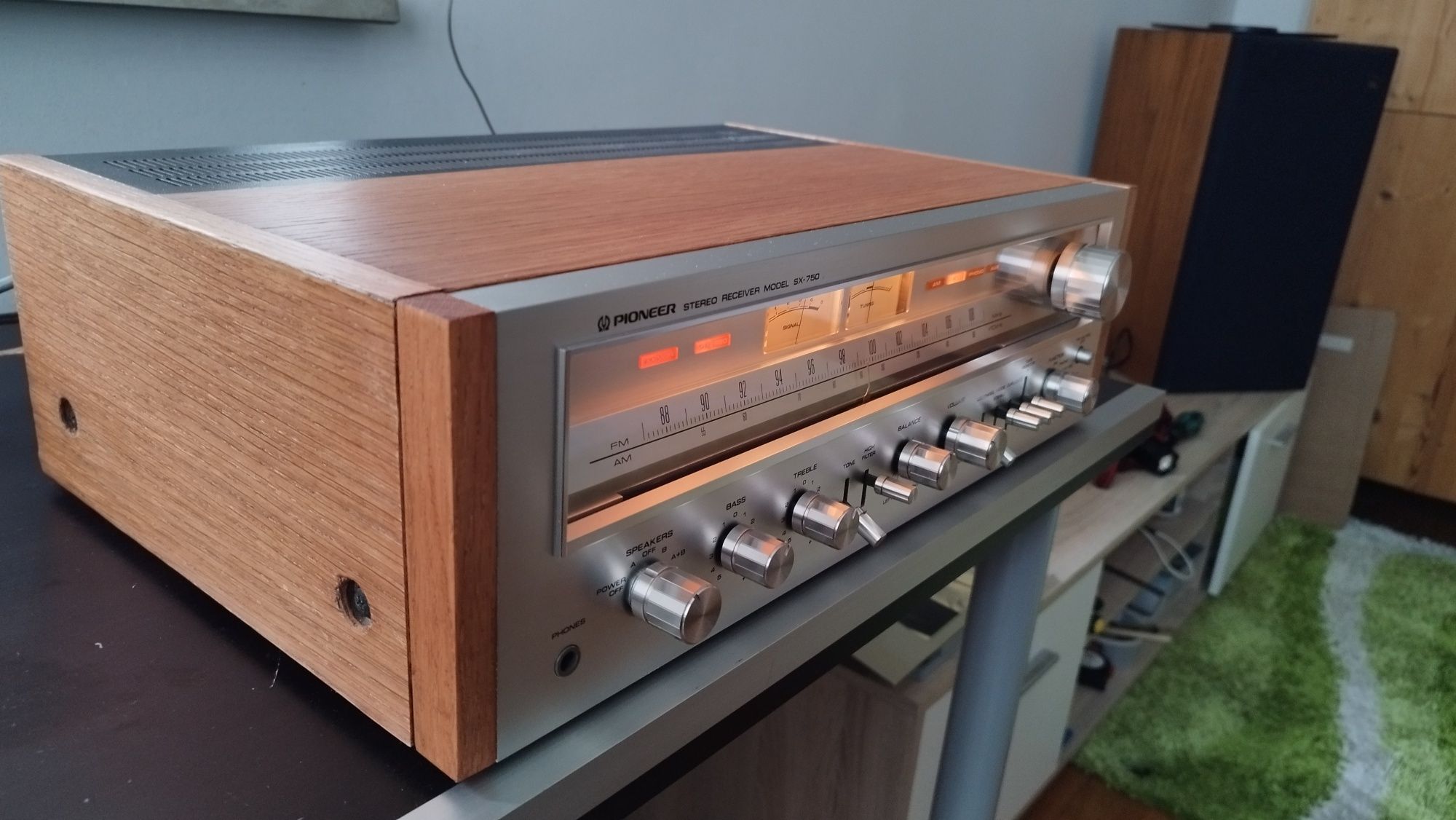 Pioneer SX 750 idealny
