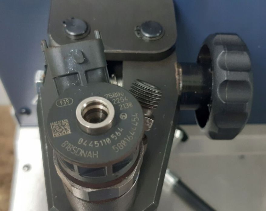 WTRYSK WTRYSKIWACZ IVECO DAILY 3.0 CANTER FUSO 564