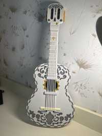 Інтерактивна гітара з мультфільма Коко