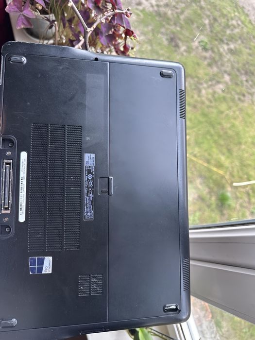 Dell E7250 ноутбук