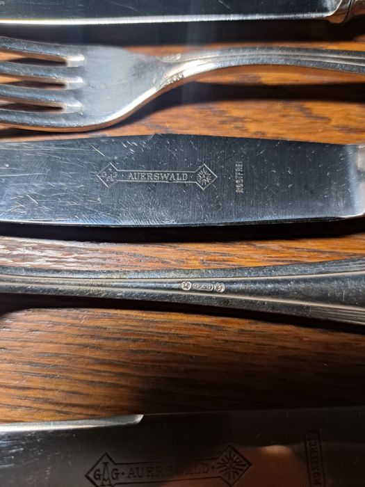 Stare nieużywane sztućce