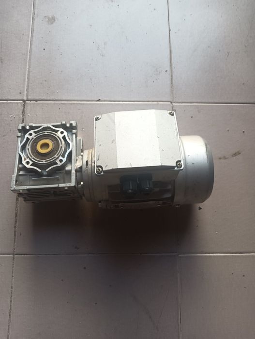 Motores elétricos