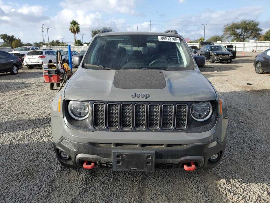 Продаж Jeep renegade