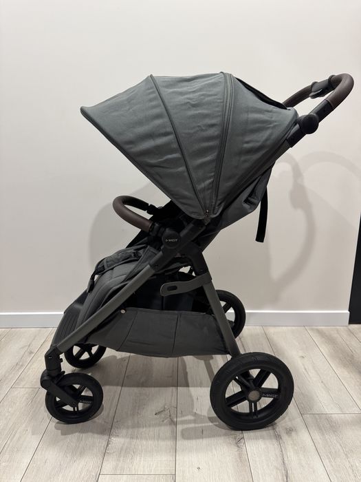 Прогулянкова коляска Mast