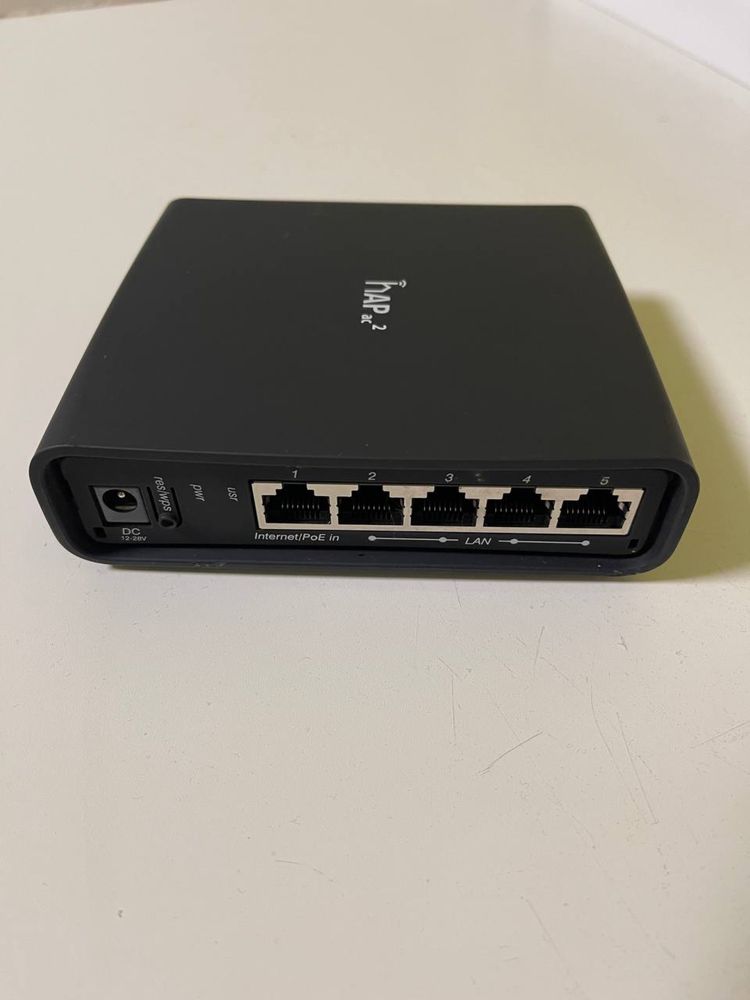 Бездротовий маршрутизатор (роутер) Mikrotik hAP ac2 без блока живлення