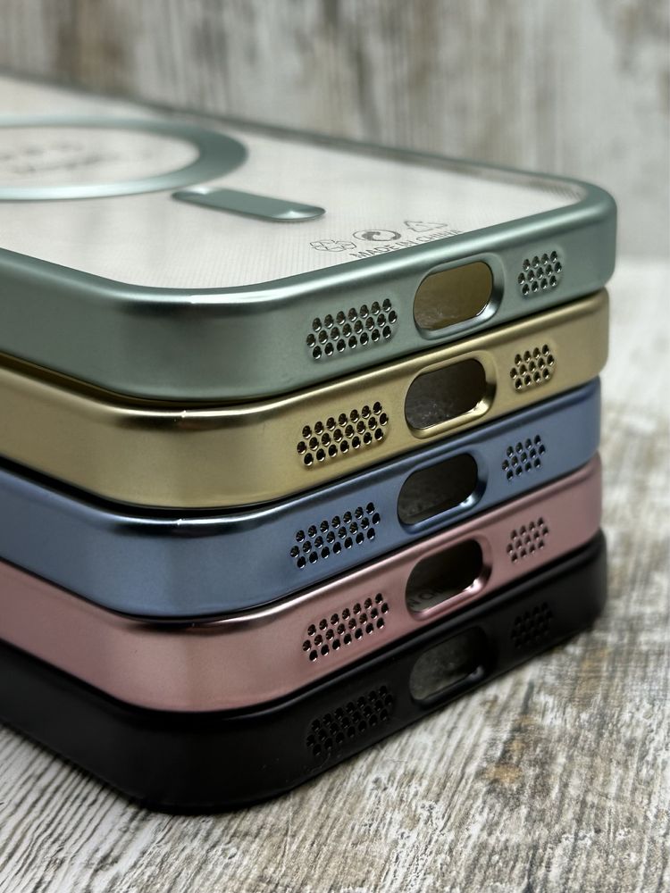 Чехол прозрачный Titanium Chrome MagSafe на iPhone 15