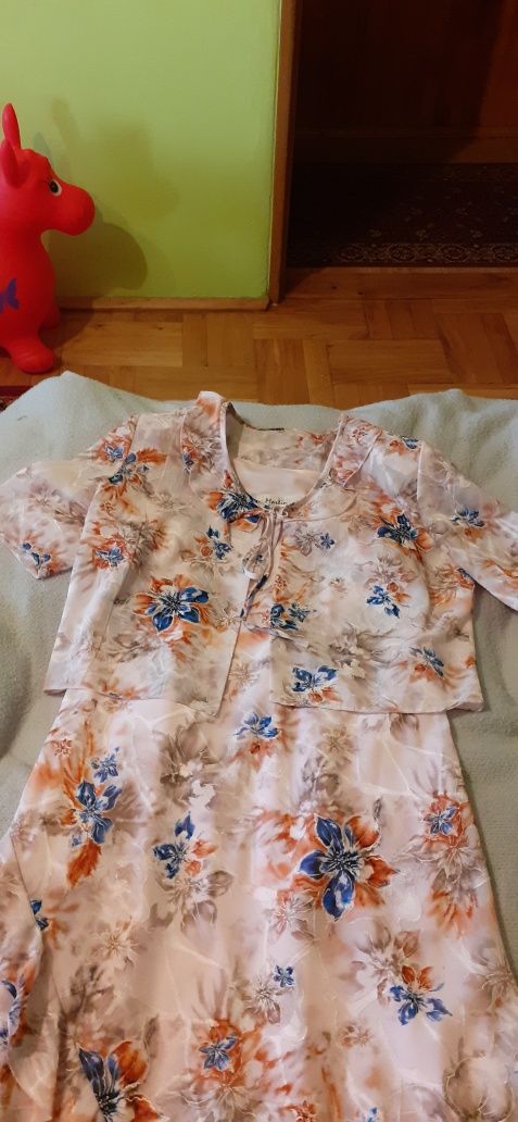 Sukienka kwiecista,rozmiar 44