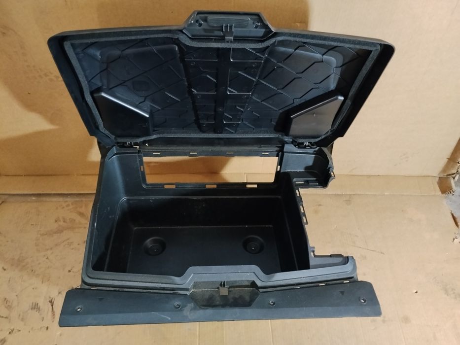 Kufer bagażnik schowek Kia EV6 2023 r.