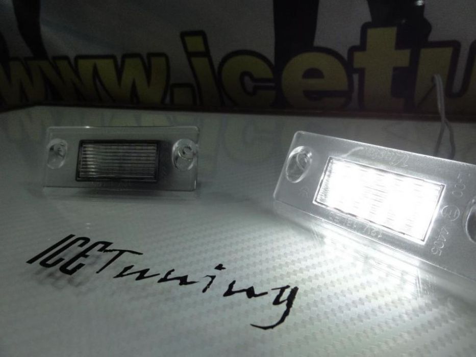 Suporte De Lâmpada De Matricula Com Led Branco Audi A4/S4 B5 95-01, A3 8L, S5 B5 A3 8L/S3/Sportback 97-03