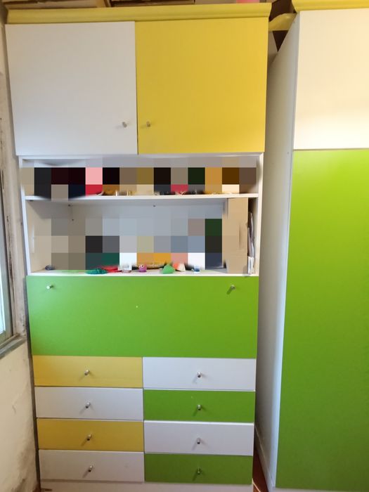 Vendo armário e roupeiro