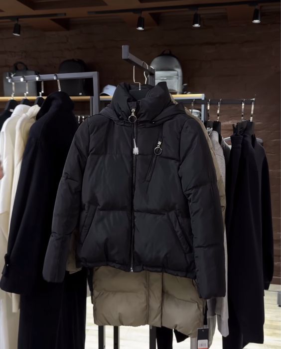 Чорний жіночій пуховик Karl Lagerfeld Paris оригінал