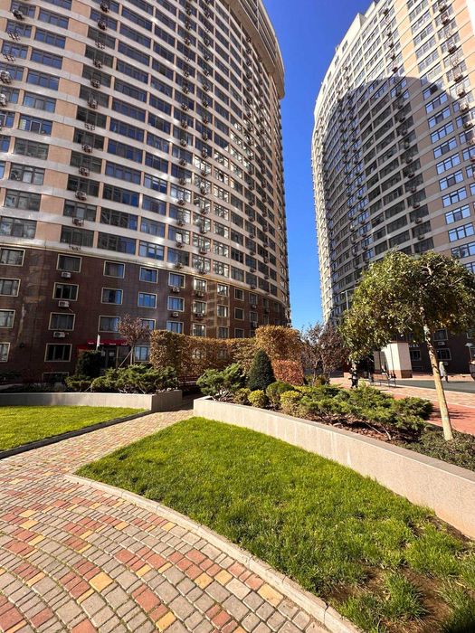 Срочно! Продам 2х ком квартиру с ремонтом Каманина Вид моря 94900у.е