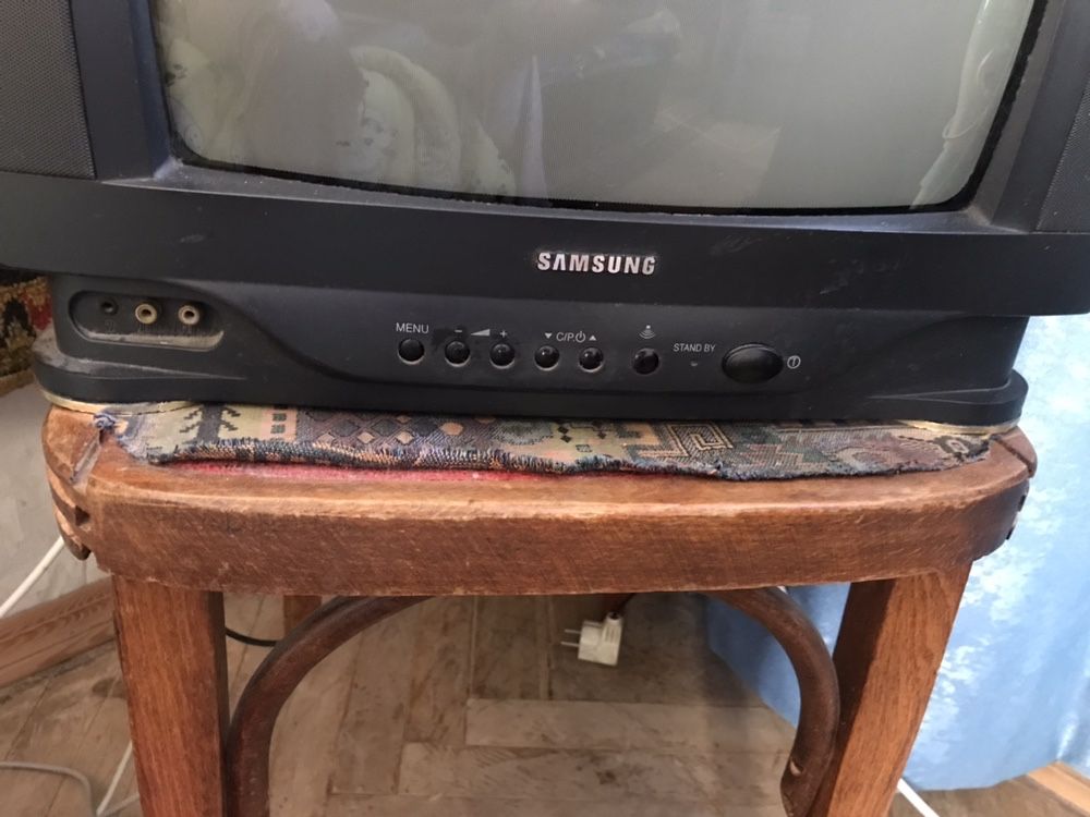 Телевизор Samsung ck-3385zr