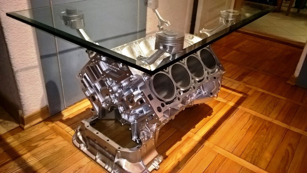 Stół stolik z silnika Mercedes S500 V8 AMG na prezent dla moto fana