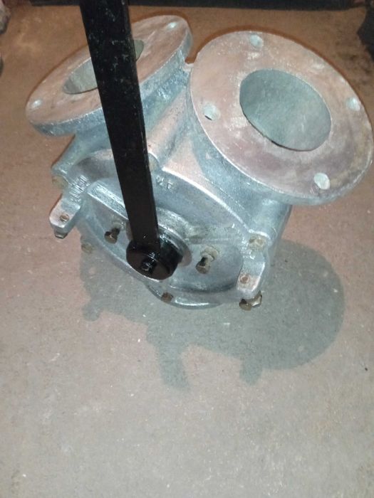 Перекидной клапан для сыпучих материалов