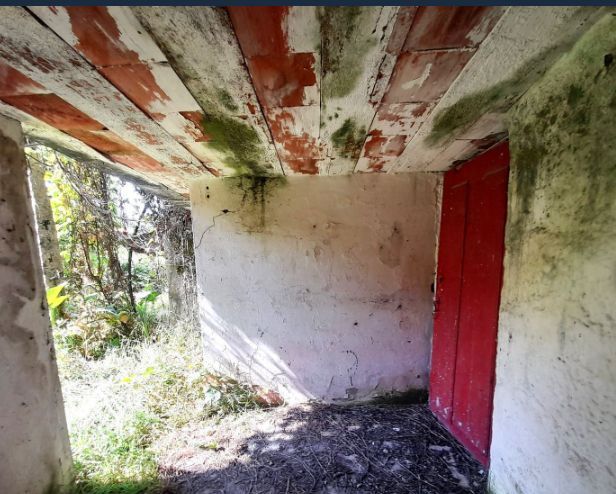 Moradia para recuperar e terreno com 2200 m2