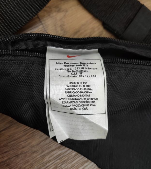 Поясна сумка Nike вінтажна вінтаж спортивна бананка чорна сіра y2k