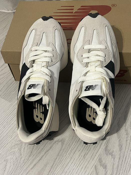 Кросівки жіночі спортивні