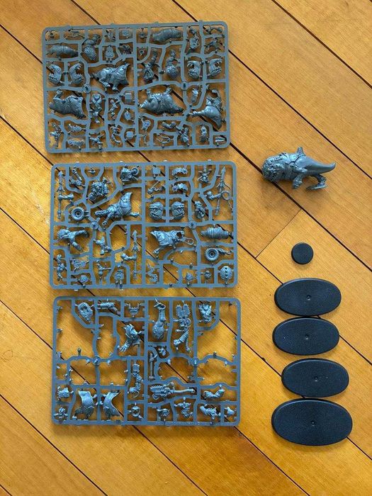 Продам Warhammer 40K Orks Squighog Boyz