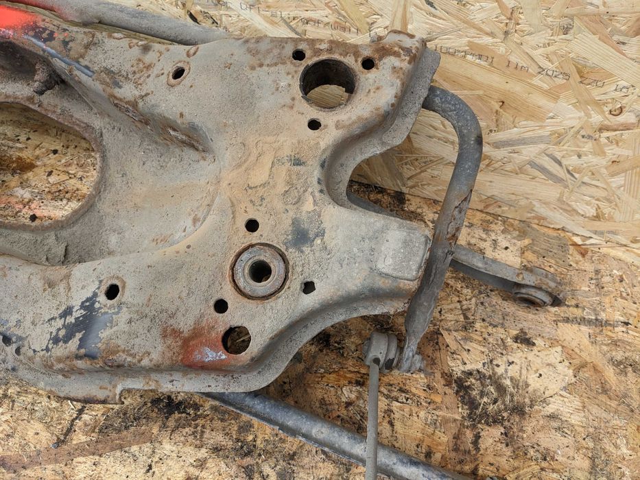 Ford Mondeo MK3 Liftback Sanki Wózek Belka Kołyska Tył Tylne