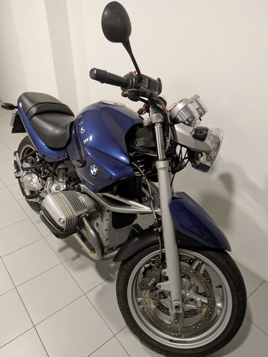 Moto da marca BMW R850R