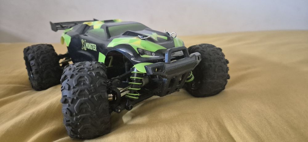 Carro telecomandado X-Monster