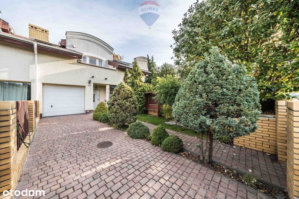 Wygodny dom szeregowy w Suchym Lesie