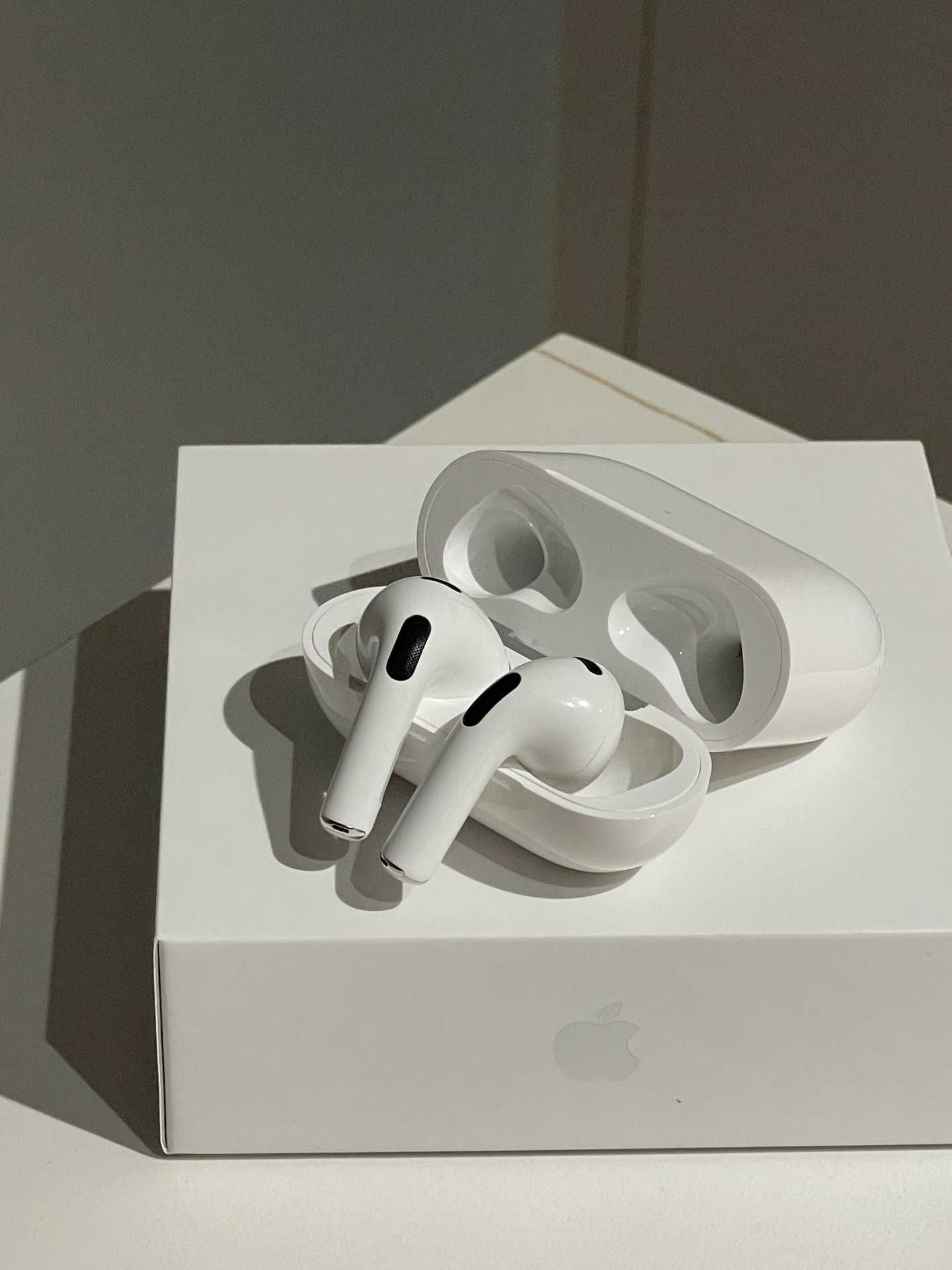 Apple Air Pods 3 Pro