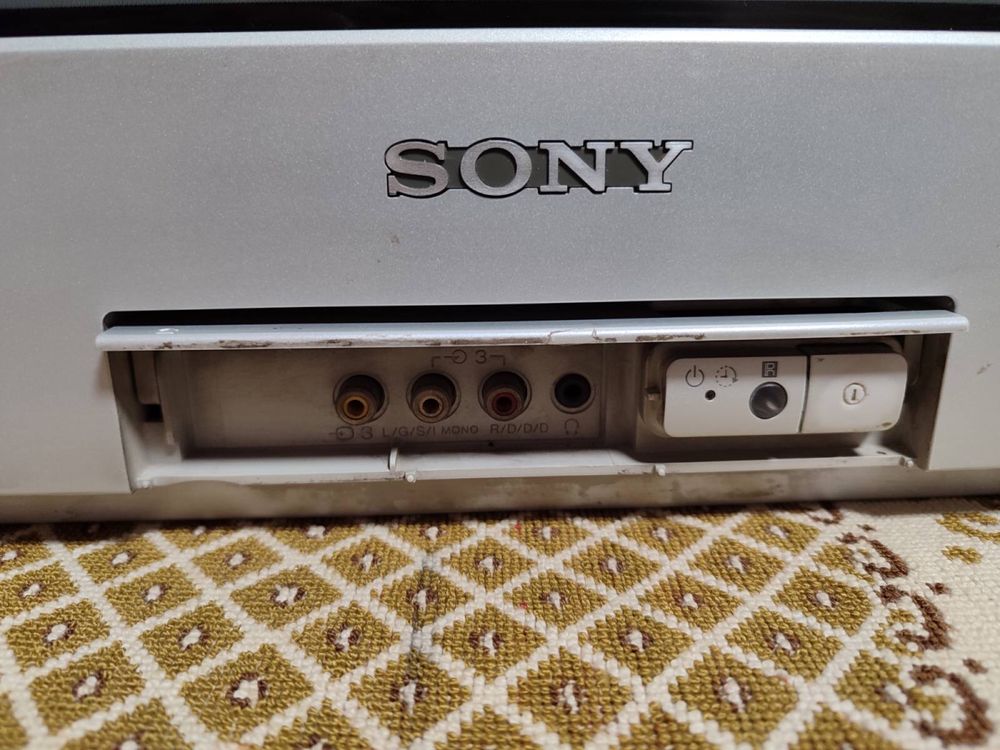 Телевізор Sony KV-21CL5K б/в в робочому стані