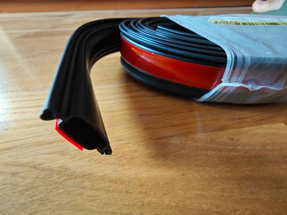 Кабельный канал, мягкий, самоклеющейся. Кабель канал 2 м