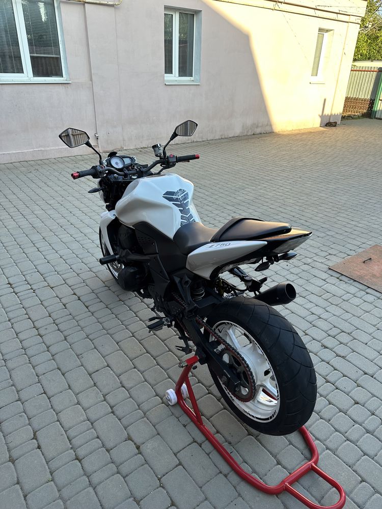 Kawasaki Z750 2012 г.в. Пересылаю почтой!