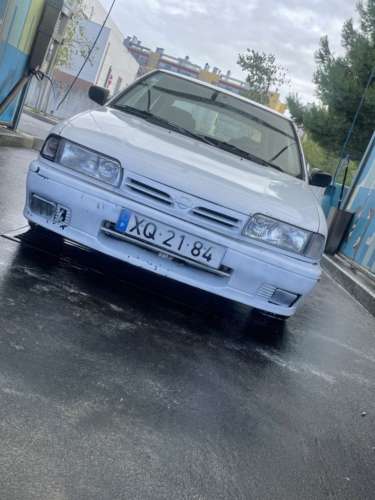 Nissan Primera 1.6i