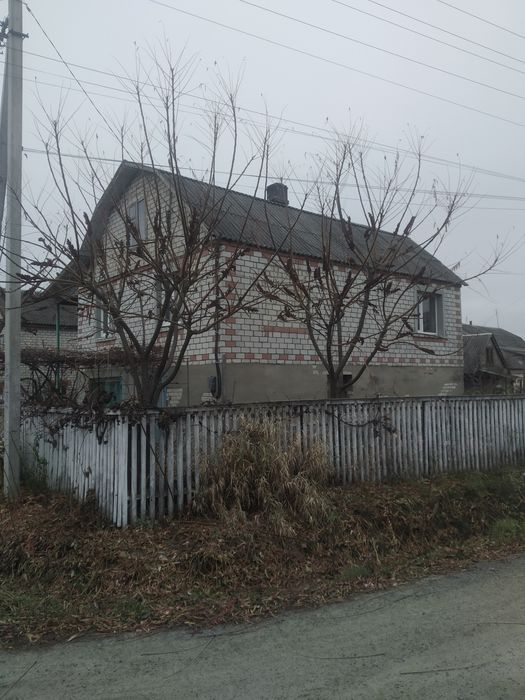 Терміново.. двоповерховий будинок