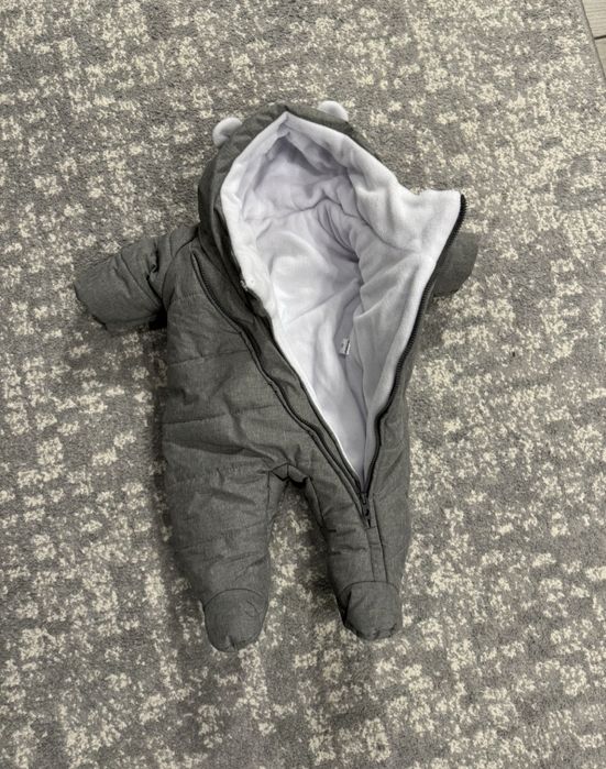 Конверт та комбінезон на виписку