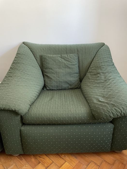 Vendo sofá 1 lugar verde com padrão