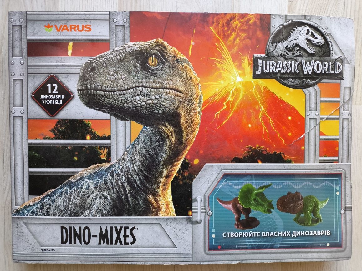 Динозавры комплект в коробке 12 шт Варус