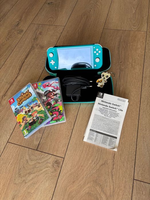 Nintendo switch lite + dwie gry + oryginalna ładowarka