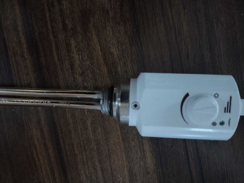 Grzałka łazienkowa do grzejnika