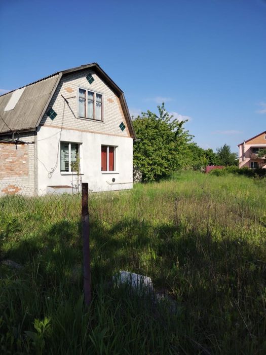 Продам дачний будинок на Бучмах.